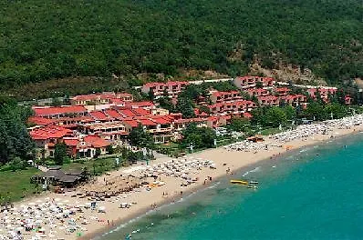 Village Hotel 3*