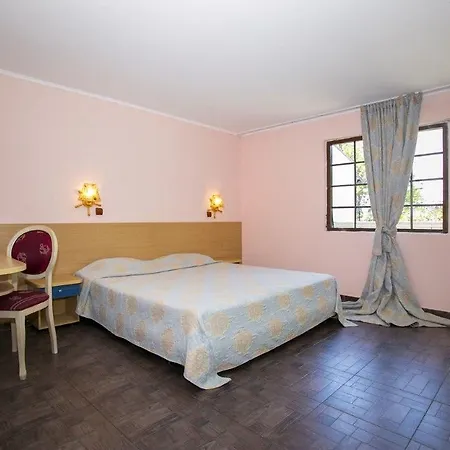 Hotel Village